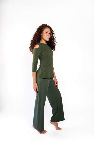 Ultimate Trouser in Forest Green side front