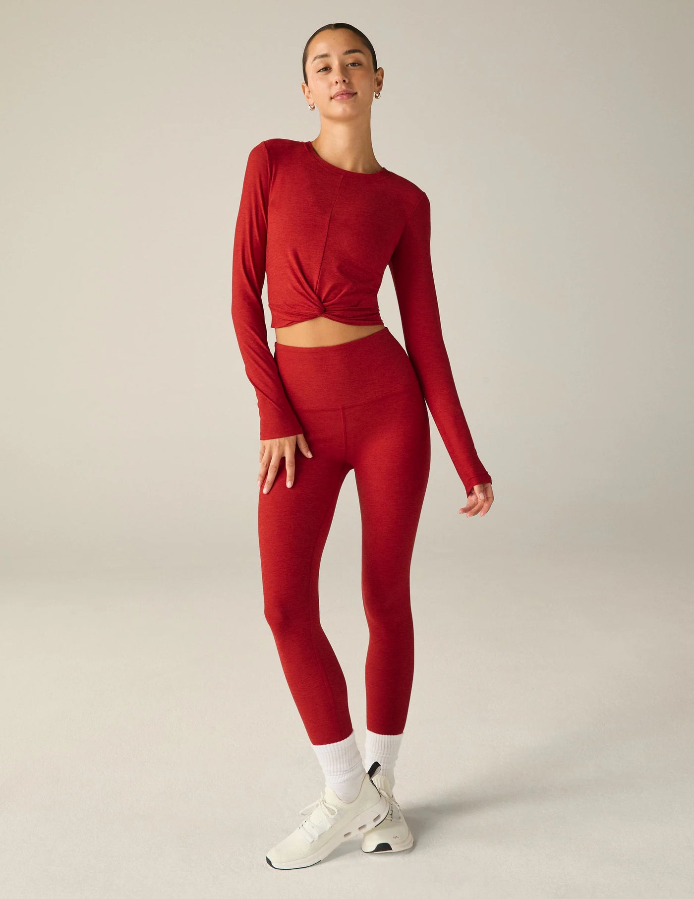 Beyond Yoga Featherweight Center Stage Cropped Pullover