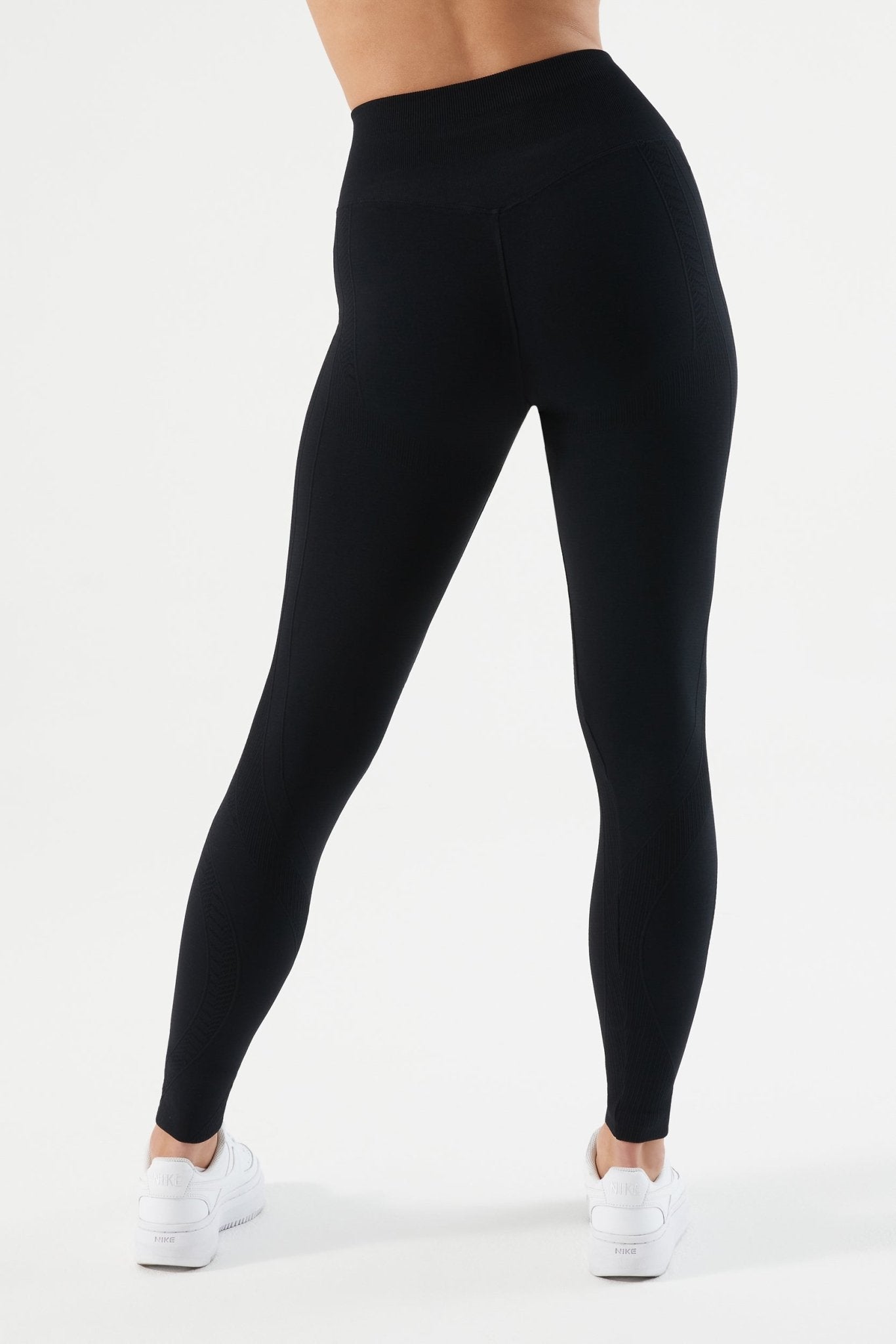 Wren Leggings – Seamless Waistband & Stay - Put Comfort | NUX | Evolve Fit Wear