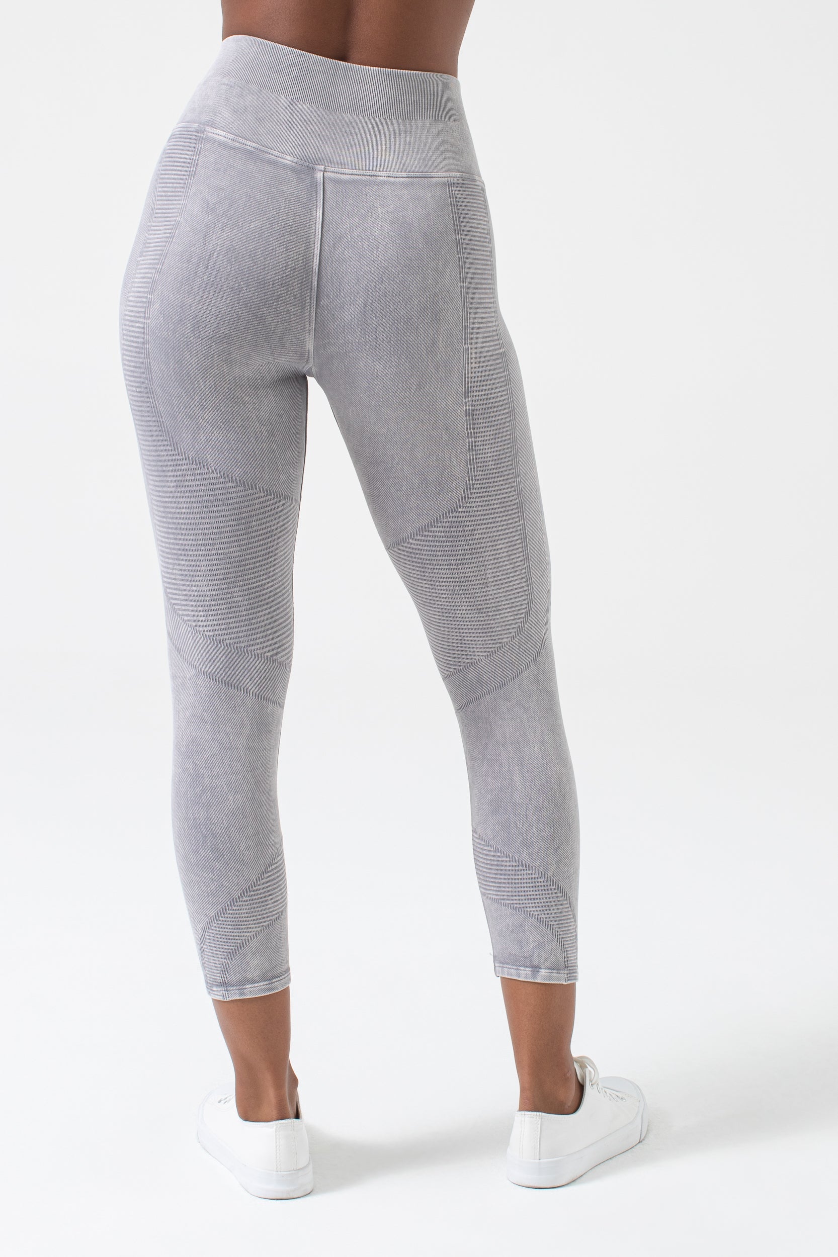 Body Engineered® One By One 7/8 Legging Hand Dyed | NUX | Evolve Fit Wear