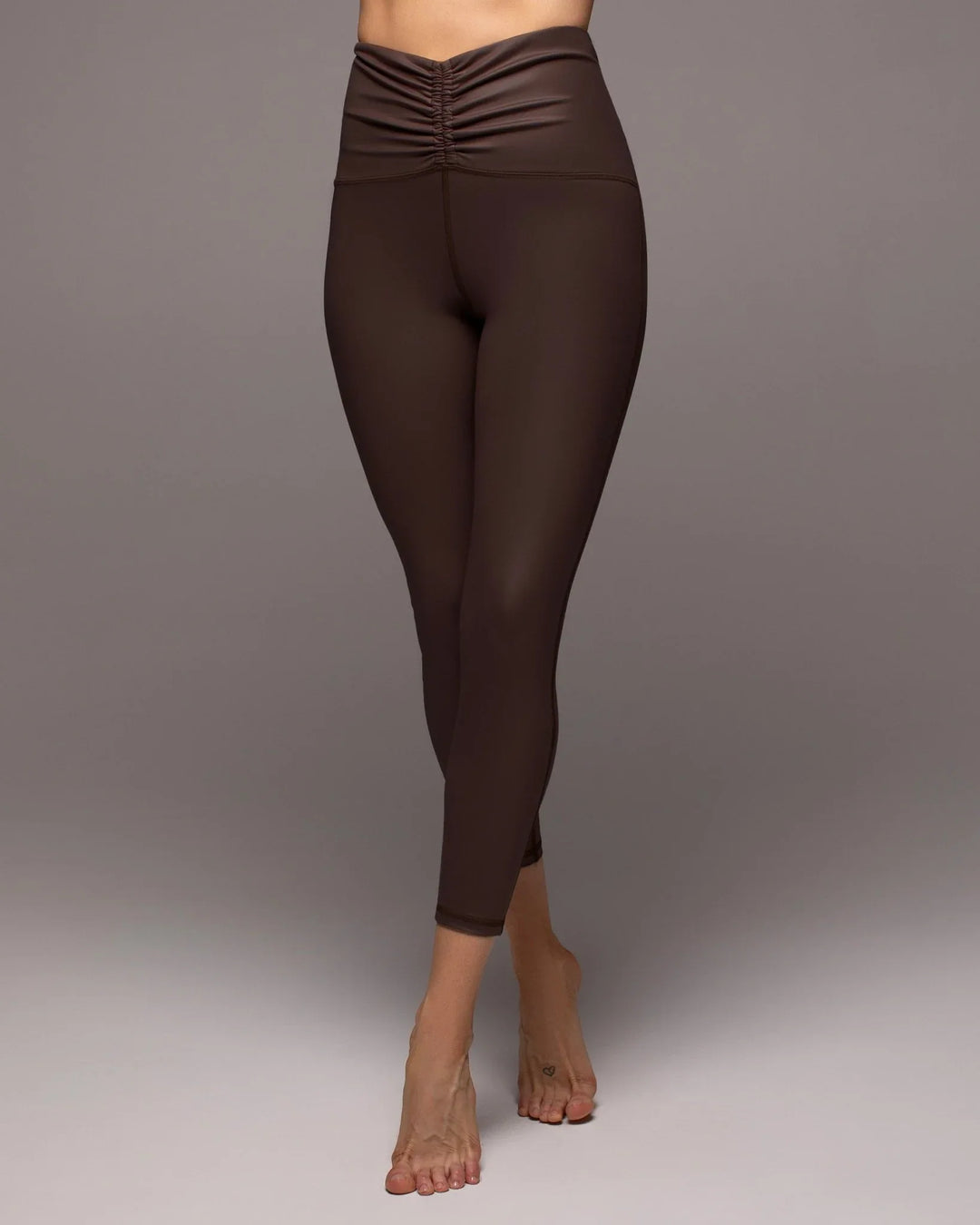 PALMA_GLOSS_LEGGING_DARK_OAK_1 - Evolve Fit Wear - PALMA_GLOSS_LEGGING_DARK_OAK_1