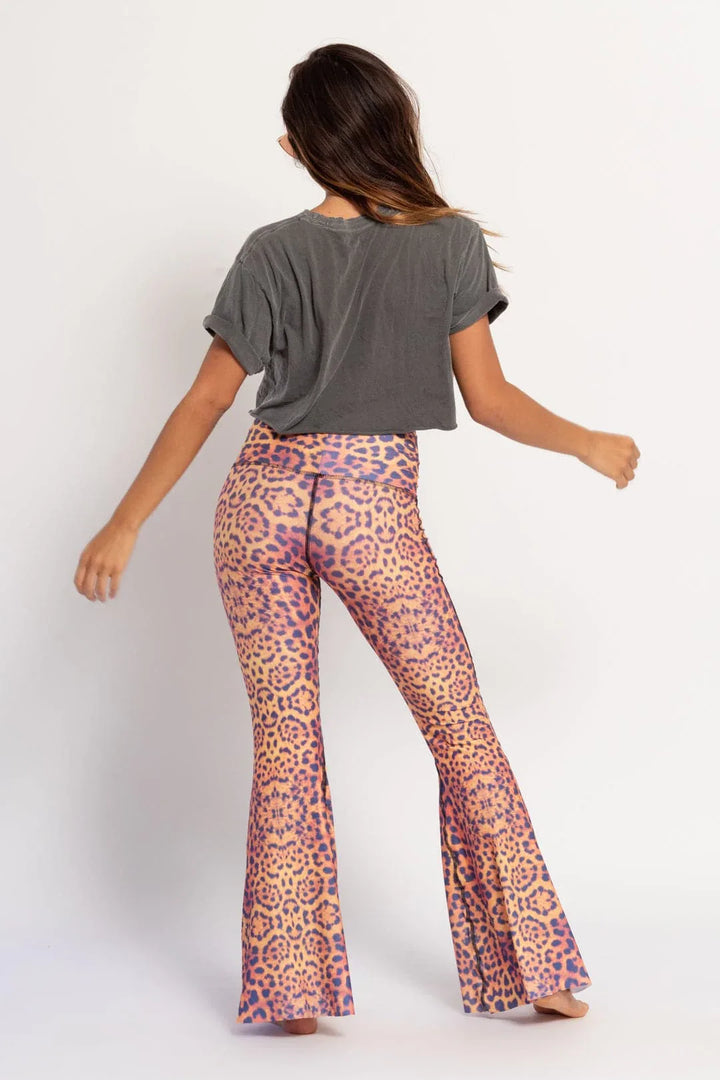 PurpleAwakeningBellBottomFullBACK - Evolve Fit Wear - PurpleAwakeningBellBottomFullBACK