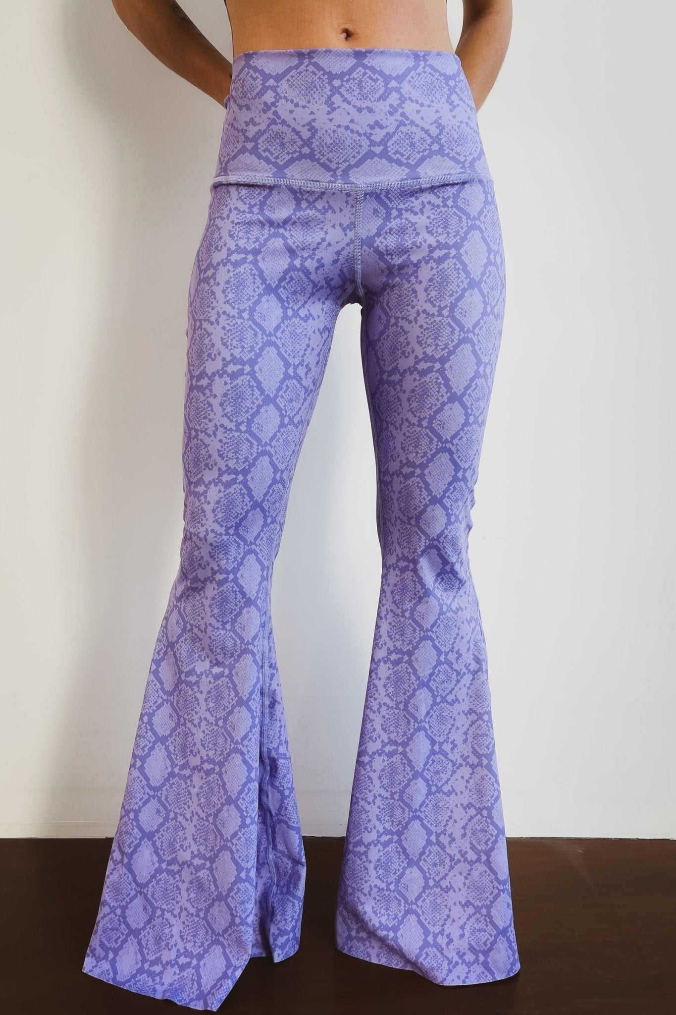 Lilac Snake Crop Bell Bottom ♡ | WithLove | Evolve Fit Wear