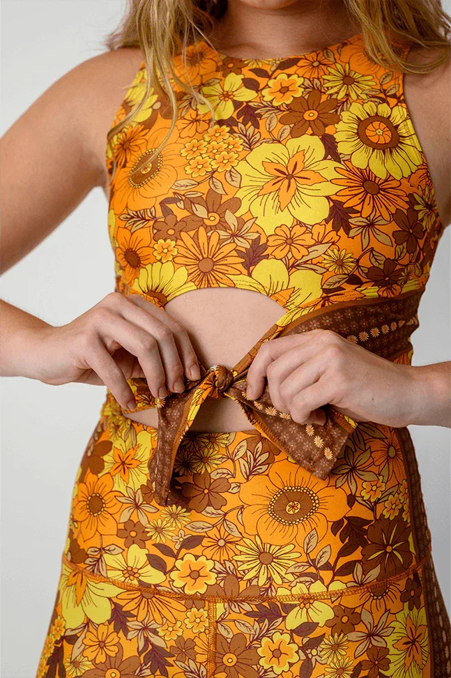 Reversible_Knot_Top_in_Flower_Power_knot - Evolve Fit Wear - Reversible_Knot_Top_in_Flower_Power_knot