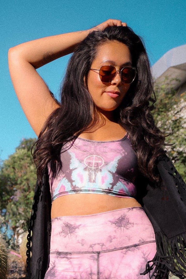 TeekiEagleFeatherPinkLovertankFrontCropBellVibe - Evolve Fit Wear - TeekiEagleFeatherPinkLovertankFrontCropBellVibe