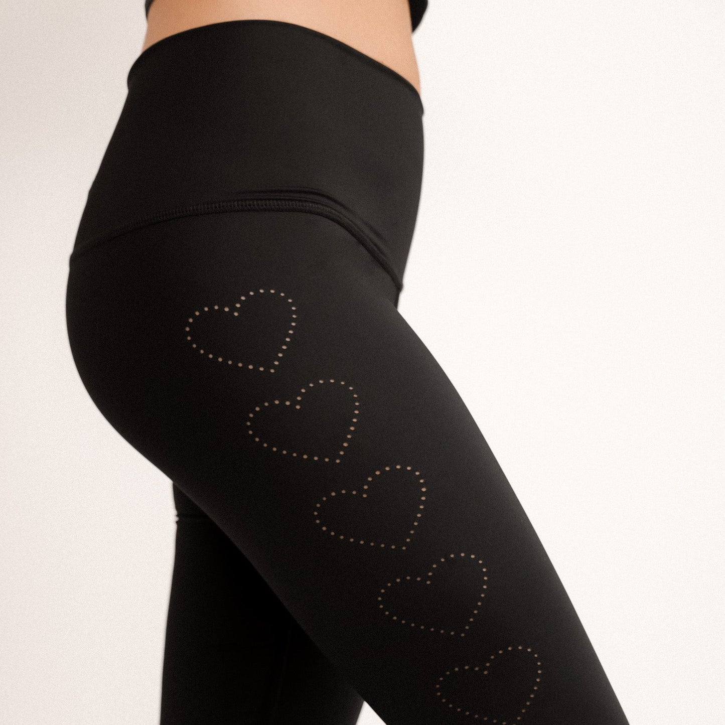 Heart Laser Black Hot Pant ♡