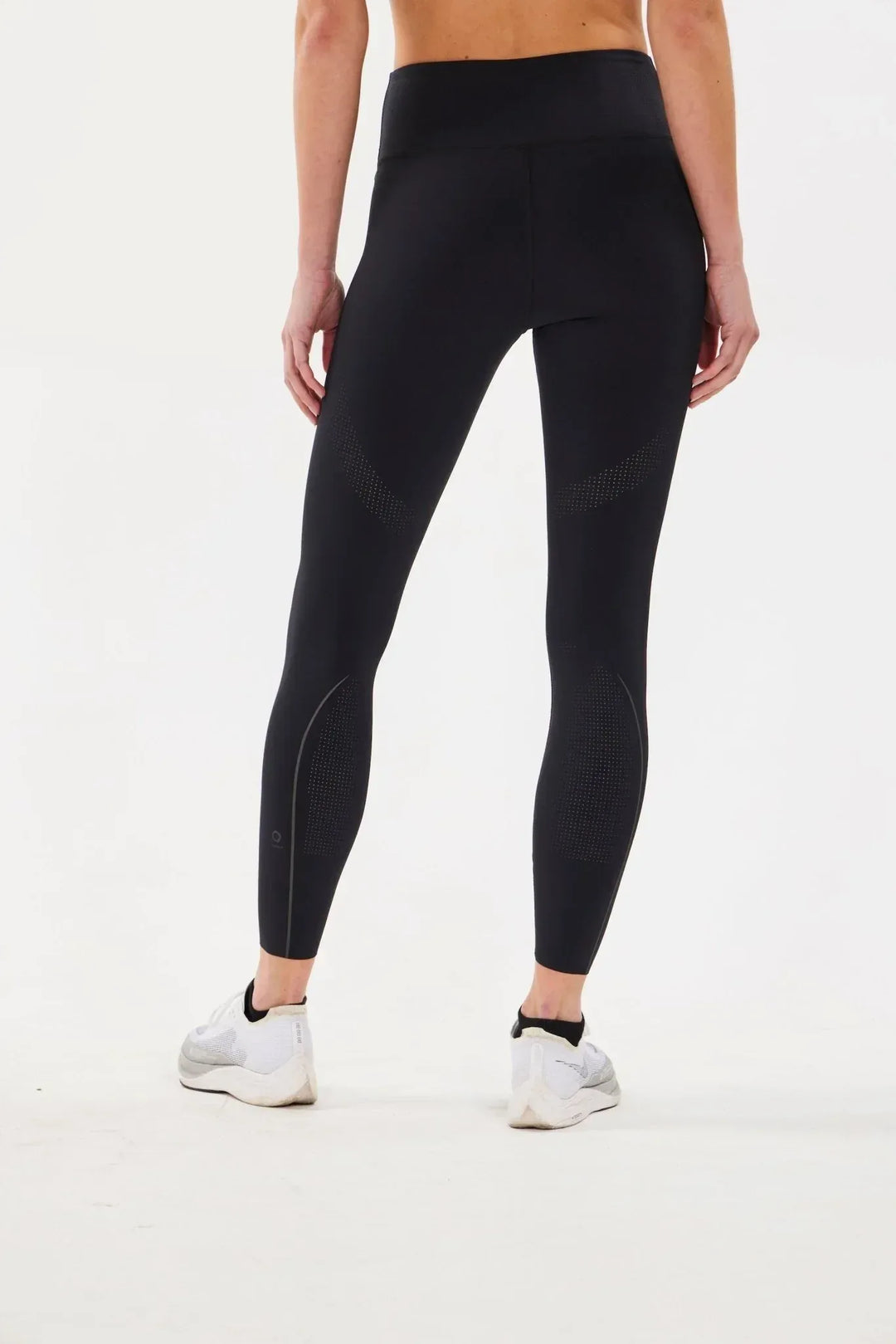 alrn-78-perforated-tight-alwrld-evolve-fit-wear-7910878 - Evolve Fit Wear - alrn-78-perforated-tight-alwrld-evolve-fit-wear-7910878