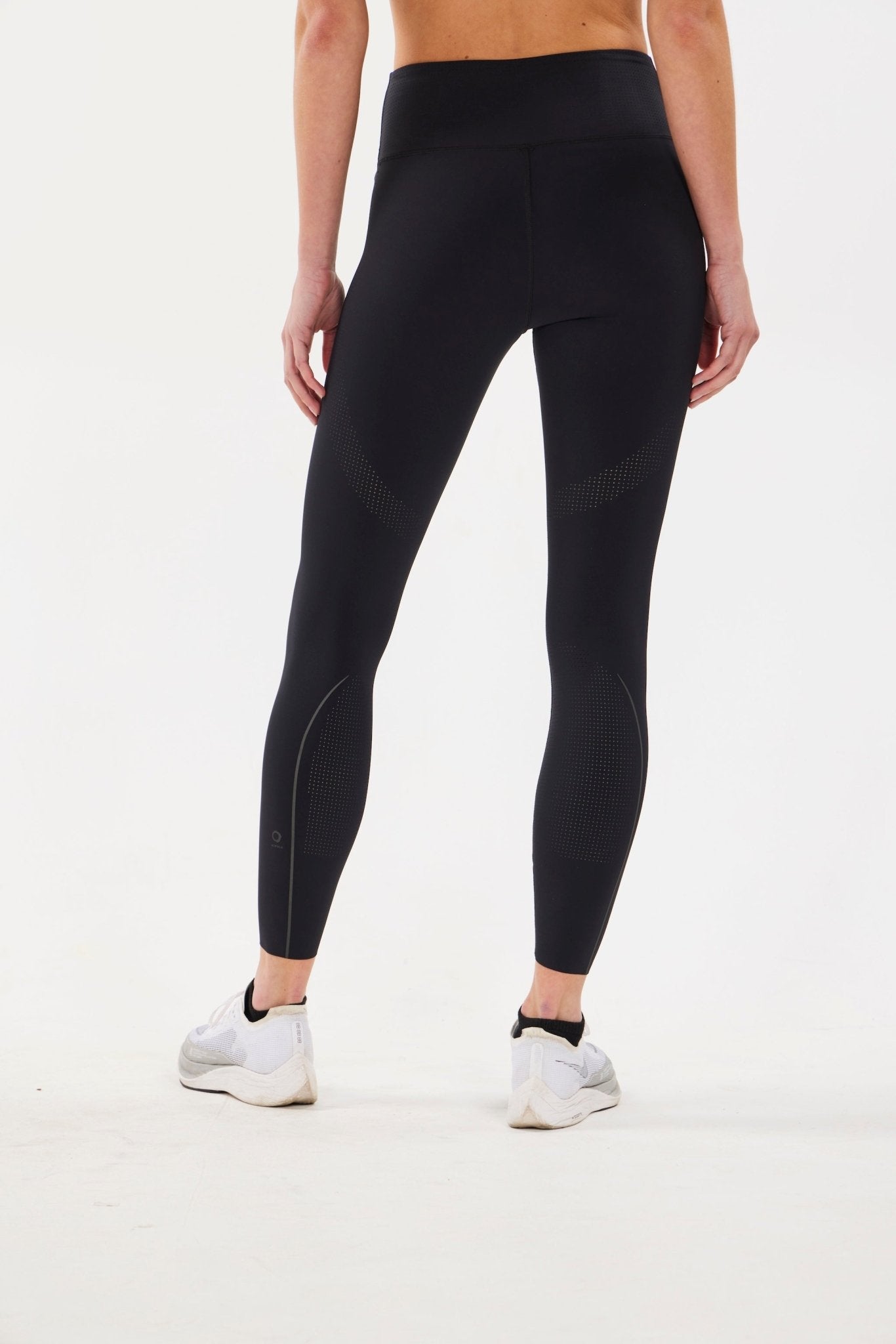 ALRN 7/8 PERFORATED TIGHT | ALWRLD | Evolve Fit Wear