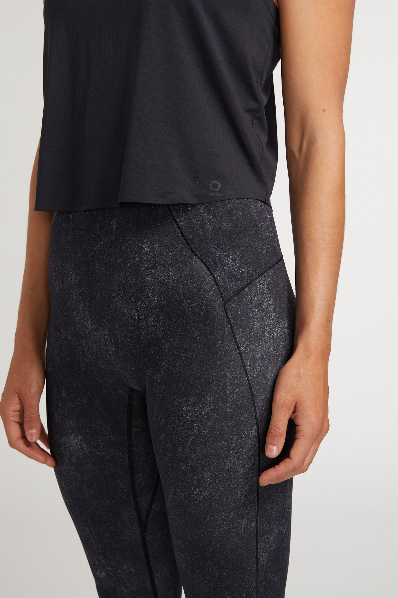 ALRN CROP MESH SINGLET | ALWRLD | Evolve Fit Wear