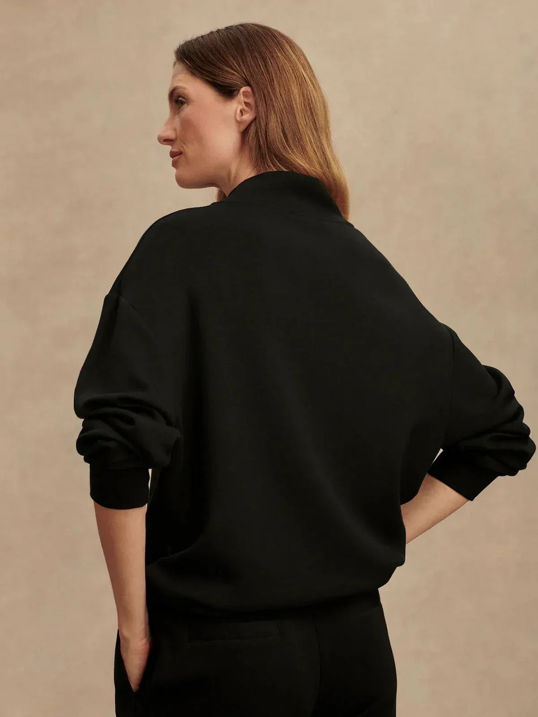 betsy-lightweight-oversized-sweatshirt-black-varley-evolve-fit-wear-5474085 - Evolve Fit Wear - betsy-lightweight-oversized-sweatshirt-black-varley-evolve-fit-wear-5474085