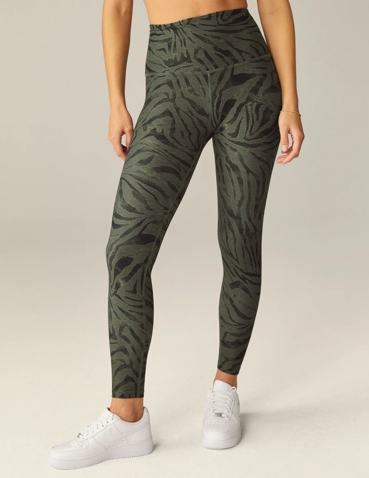 PowerHold by Fabletics Charcoal Camo Mid Rise Printed Legging WomenSize XS.  C26