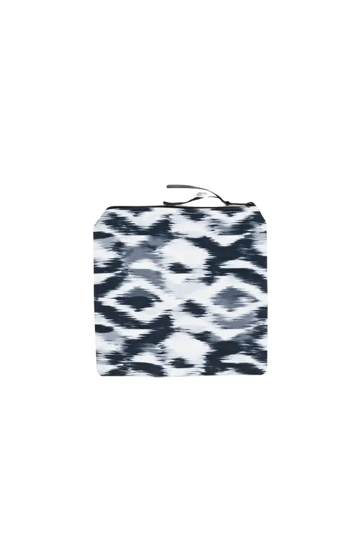 canvas-bikini-bag-blurred-ikat-print-vagabond-goods-evolve-fit-wear-494859 - Evolve Fit Wear - canvas-bikini-bag-blurred-ikat-print-vagabond-goods-evolve-fit-wear-494859