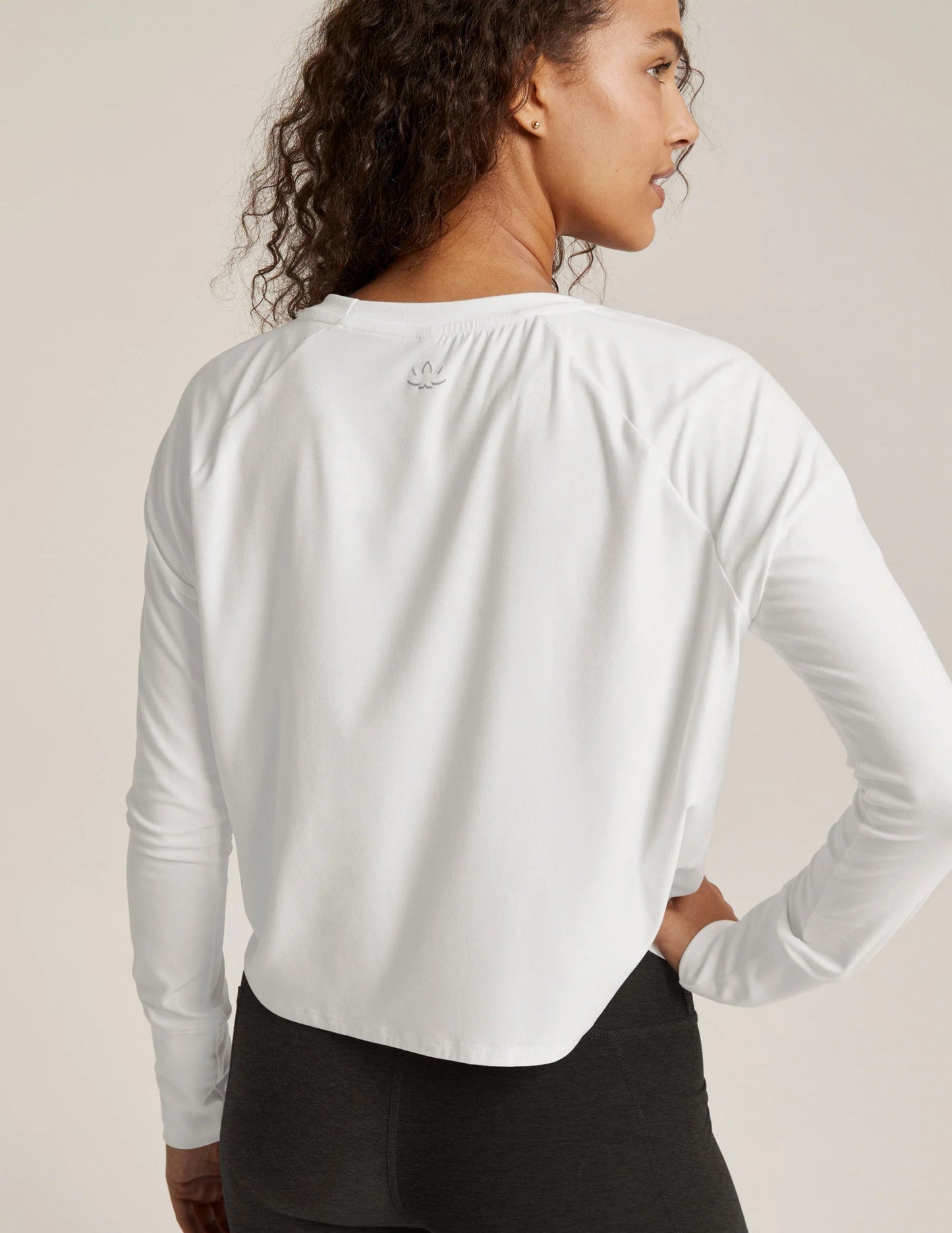 Featherweight Daydreamer Pullover - Cloud White | Beyond Yoga | Evolve Fit Wear