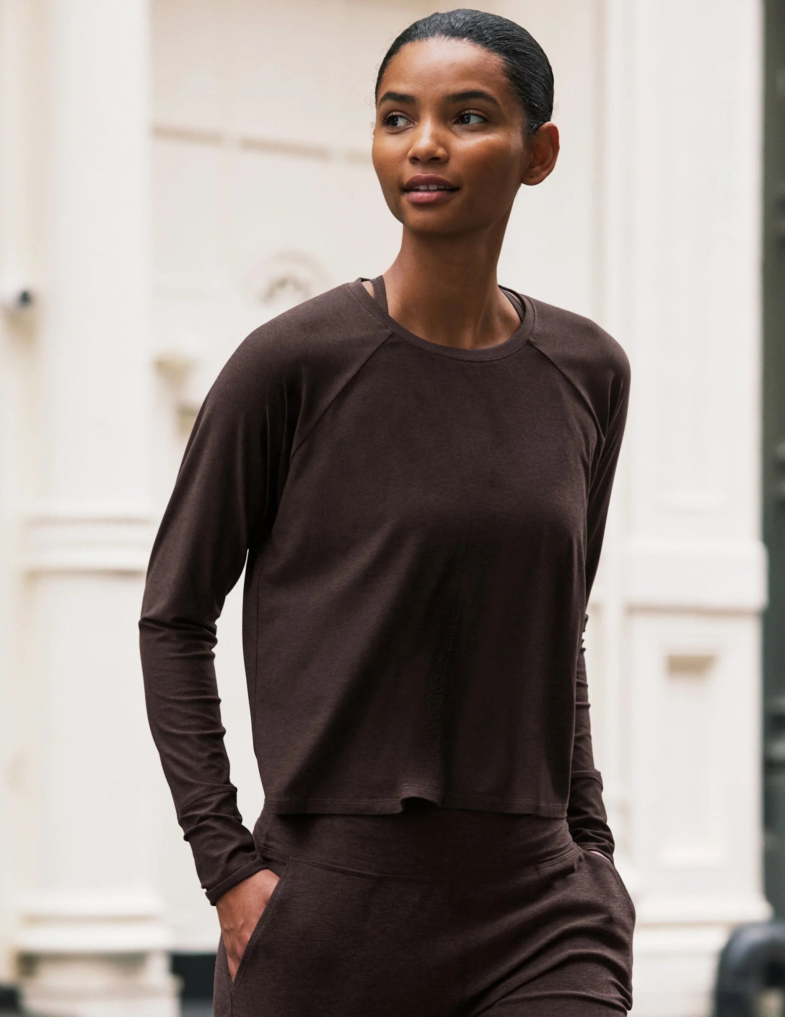Featherweight Daydreamer Pullover - Dark Chocolate Heather | Beyond Yoga | Evolve Fit Wear