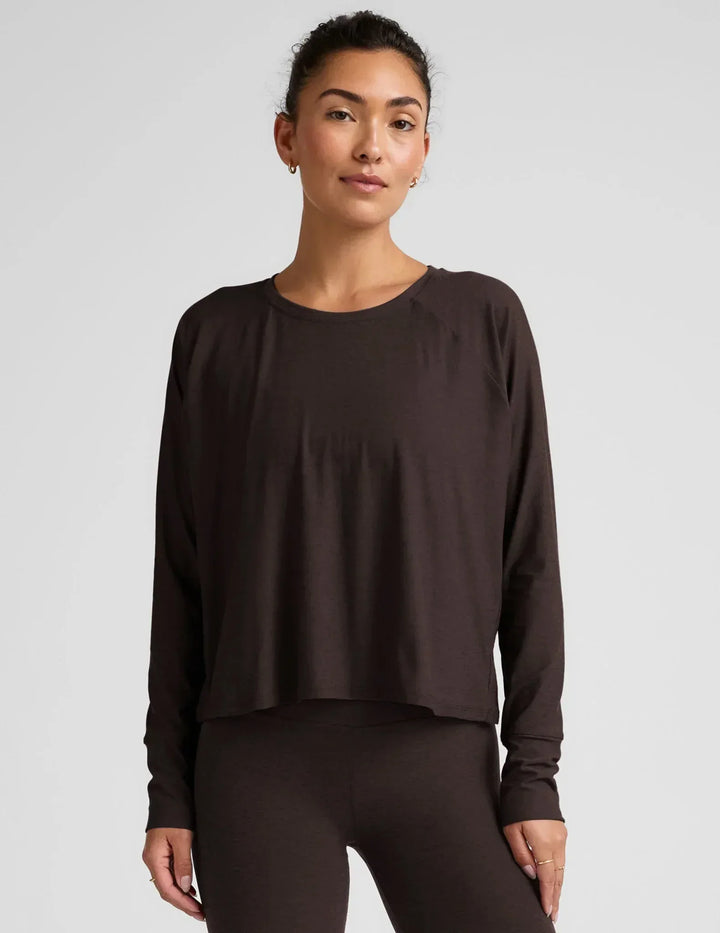 featherweight-daydreamer-pullover-dark-chocolate-heather-beyond-yoga-evolve-fit-wear-8552332 - Evolve Fit Wear - featherweight-daydreamer-pullover-dark-chocolate-heather-beyond-yoga-evolve-fit-wear-8552332