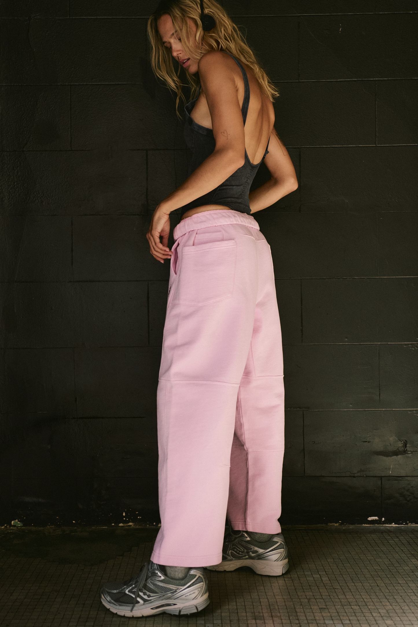 Top Score Wide Leg Leggings – Ballet Pink