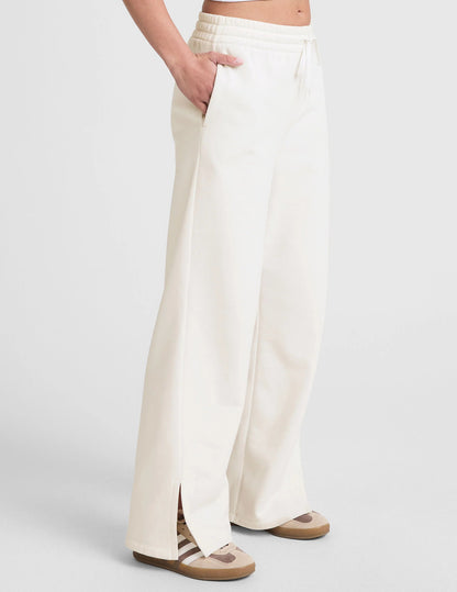 Luxefleece Wide Leg Pants - Fresh Snow | Ultra Soft | Beyond Yoga | Evolve Fit Wear