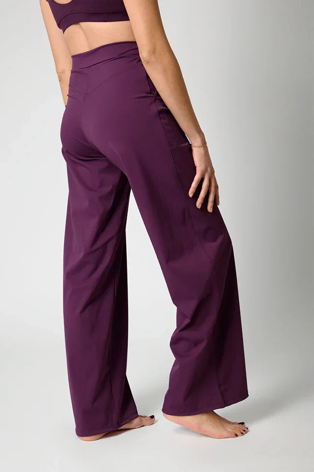 mulberry_ultimate_trouser_back - Evolve Fit Wear - mulberry_ultimate_trouser_back