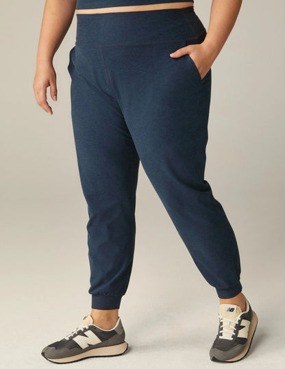 Spacedye Midi Joggers - Nocturnal Navy | Relaxed Sweatpants | Beyond Yoga | Evolve Fit Wear