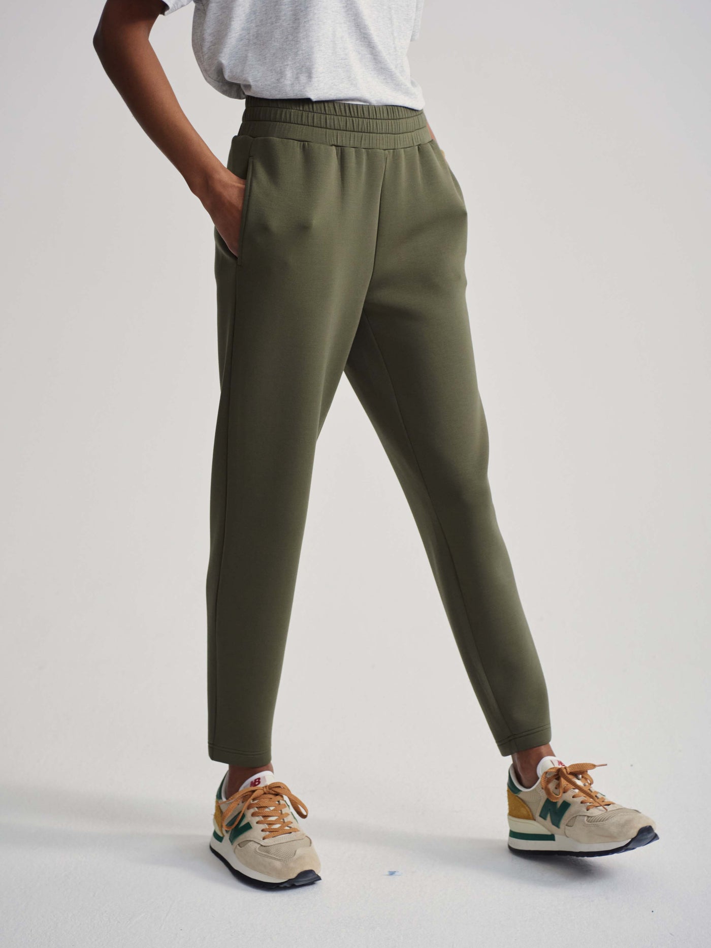 Varley Slim Cuff Pant 25 - Olive Night