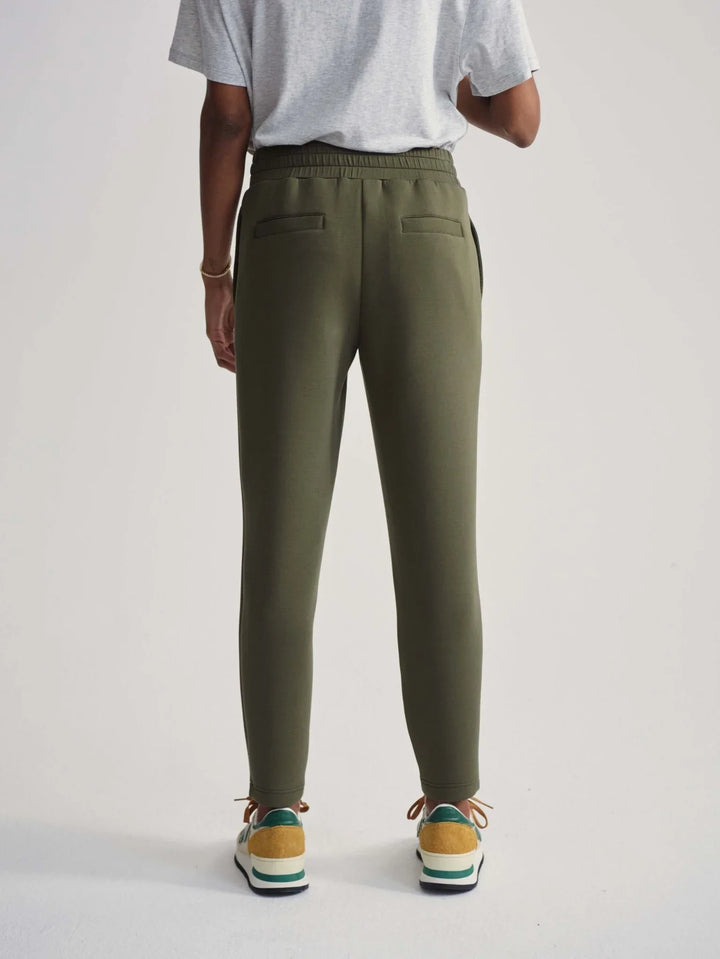 varley-slim-cuff-pant-olive-night-1 - Evolve Fit Wear - varley-slim-cuff-pant-olive-night-1