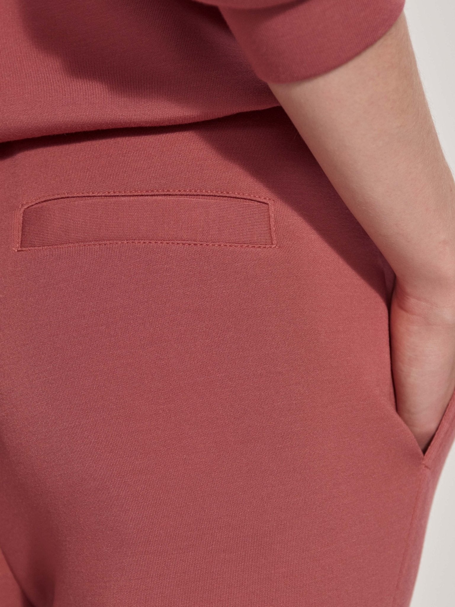 Varley Slim Cuff Pant 25 - Withered Rose | Varley | Evolve Fit Wear
