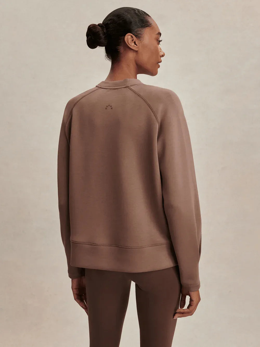 zosia-crew-neck-sweatshirt-coffee-quartz-varley-evolve-fit-wear-6048166 - Evolve Fit Wear - zosia-crew-neck-sweatshirt-coffee-quartz-varley-evolve-fit-wear-6048166