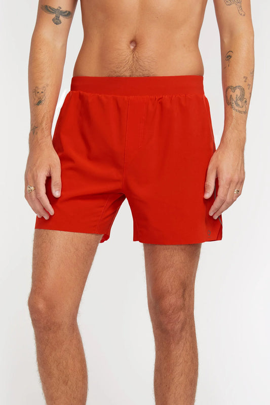 CHILI_210930_ALWRLD_eComm_ALWM082128_CHILI_0650_CROP - Evolve Fit Wear - CHILI_210930_ALWRLD_eComm_ALWM082128_CHILI_0650_CROP