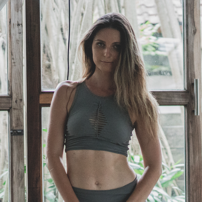 Mia Top in Stone Grey