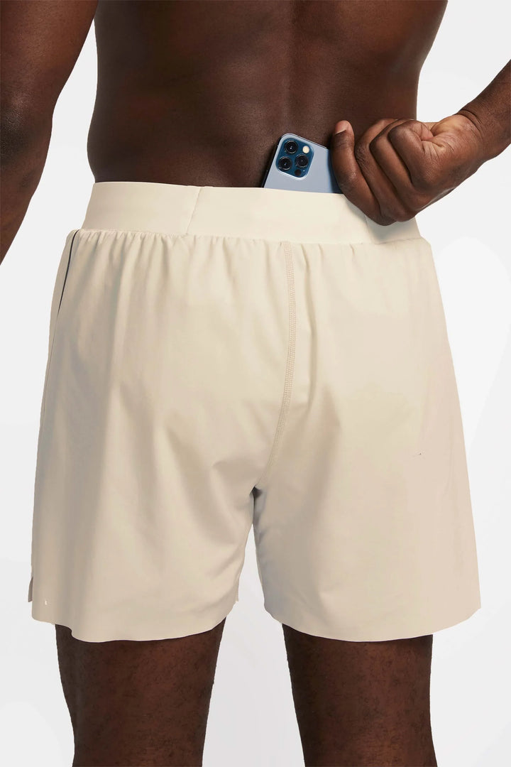 WHITE-SAND_210821_ALWRLD_eComm_0175_adj_crop_d808c595-5fe5-46f3-b43f-00b912dc041b - Evolve Fit Wear - WHITE-SAND_210821_ALWRLD_eComm_0175_adj_crop_d808c595-5fe5-46f3-b43f-00b912dc041b