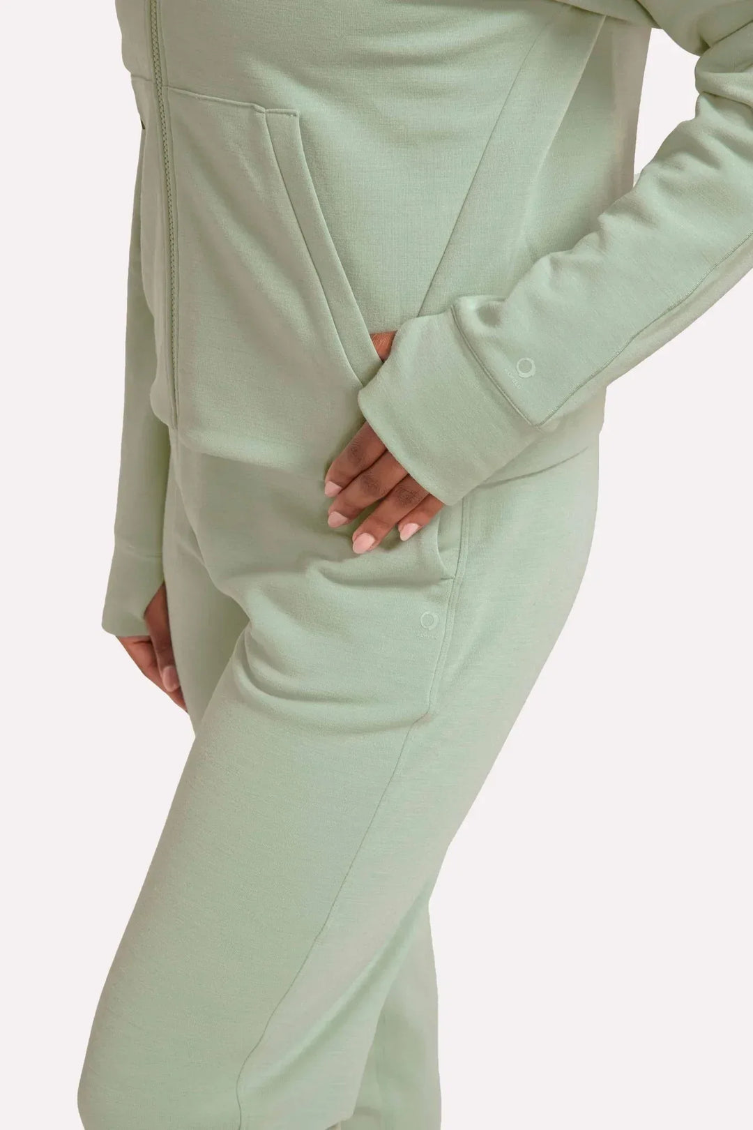 alrn-merino-wool-performance-zip-hoodie-for-active-comfort-alwrld-evolve-fit-wear-2823597 - Evolve Fit Wear - alrn-merino-wool-performance-zip-hoodie-for-active-comfort-alwrld-evolve-fit-wear-2823597