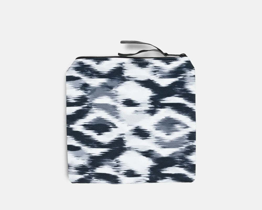 canvas-bikini-bag-blurred-ikat-print-vagabond-goods-evolve-fit-wear-793936 - Evolve Fit Wear - canvas-bikini-bag-blurred-ikat-print-vagabond-goods-evolve-fit-wear-793936
