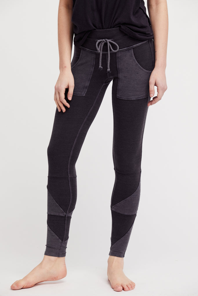 FREE PEOPLE MOVEMENT Kyoto High Rise Ankle Leggings Whispering Forest Size  Small £66.24 - PicClick UK