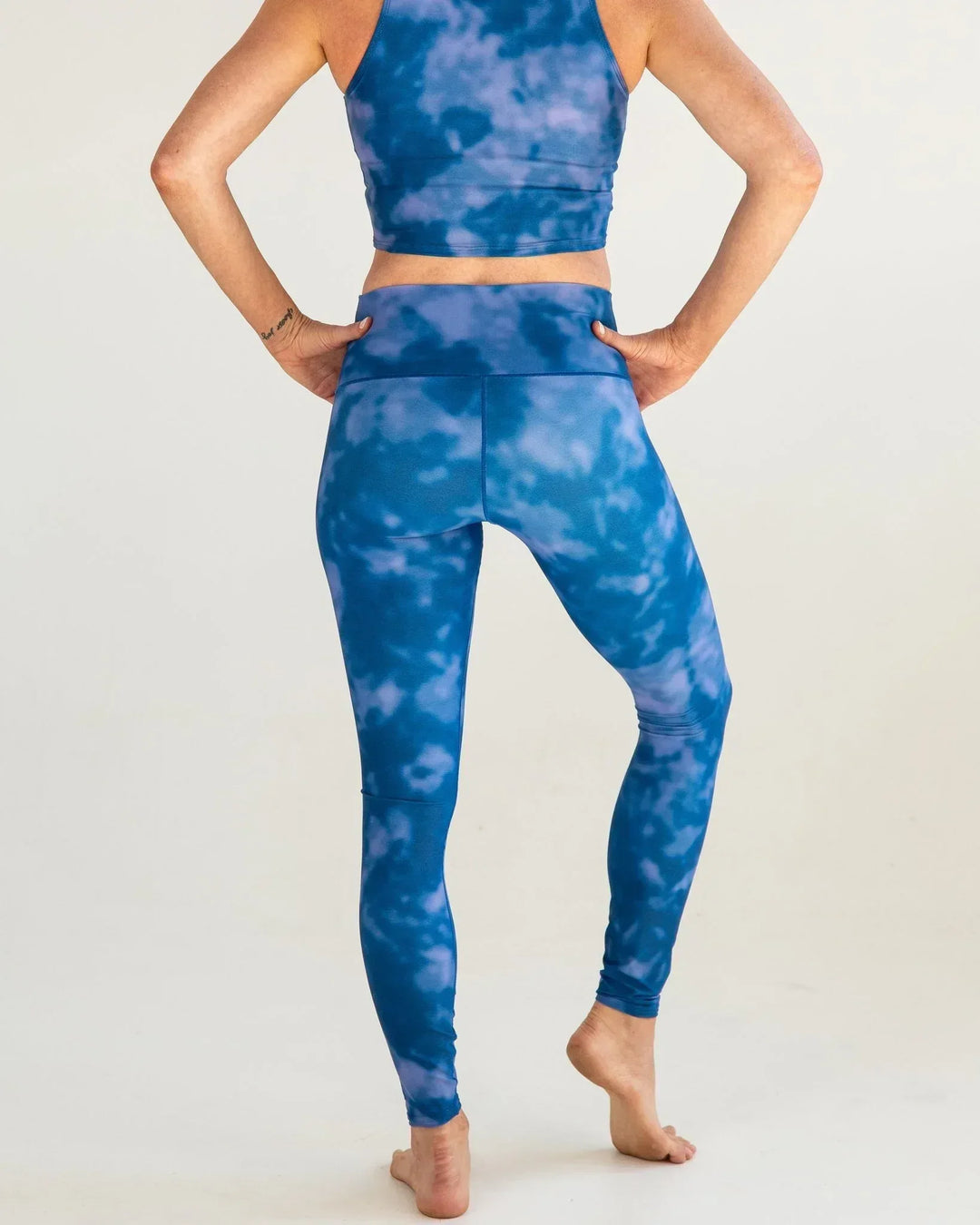 indigo-fog-yoga-pants-colorado-threads-clothing-evolve-fit-wear-106310 - Evolve Fit Wear - indigo-fog-yoga-pants-colorado-threads-clothing-evolve-fit-wear-106310
