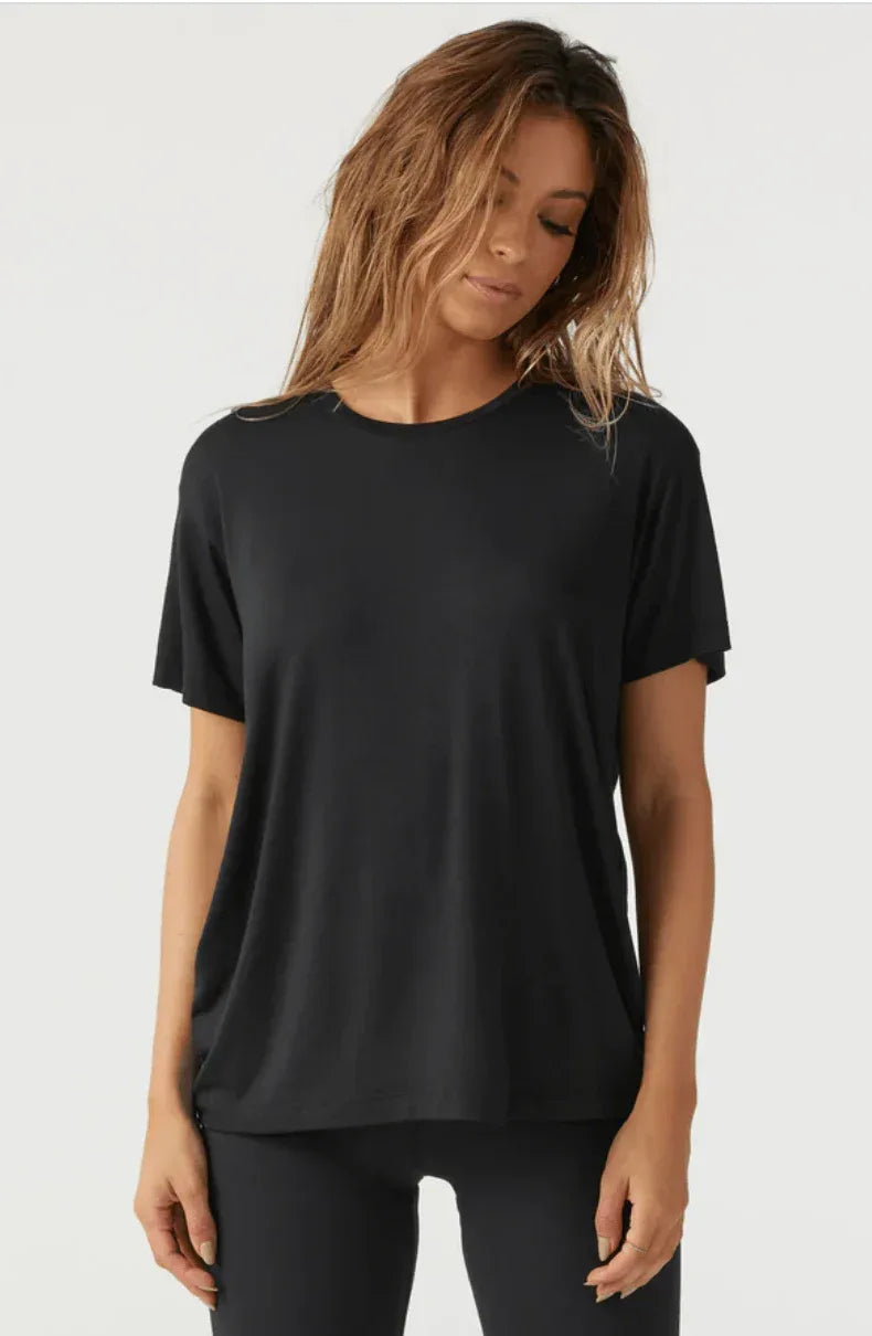 joah-brown-boyfriend-tee-black-joah-brown-evolve-fit-wear-964300 - Evolve Fit Wear - joah-brown-boyfriend-tee-black-joah-brown-evolve-fit-wear-964300