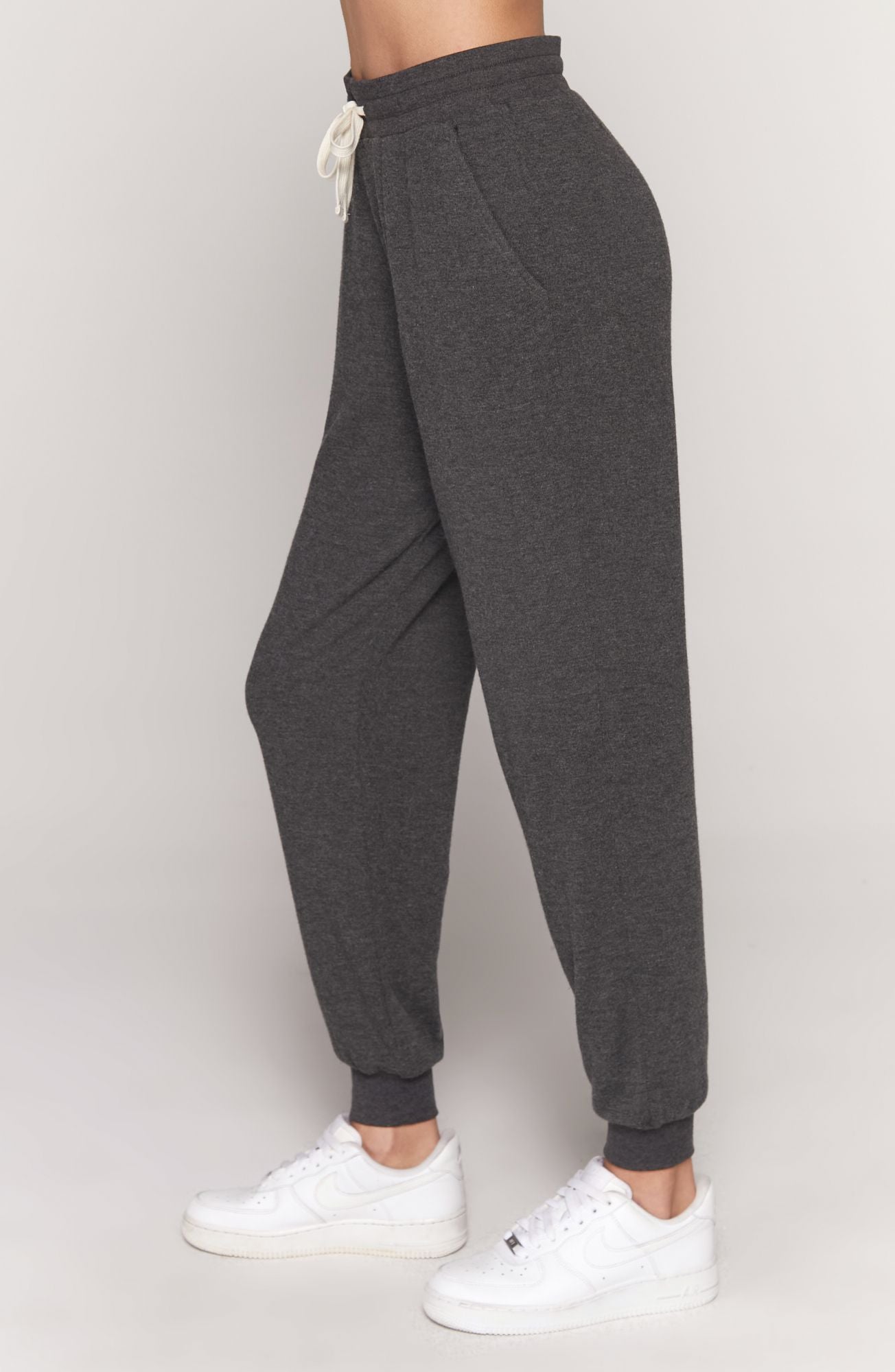 Marleigh Sweatpants – Vintage Black | Spiritual Gangster | Evolve Fit Wear