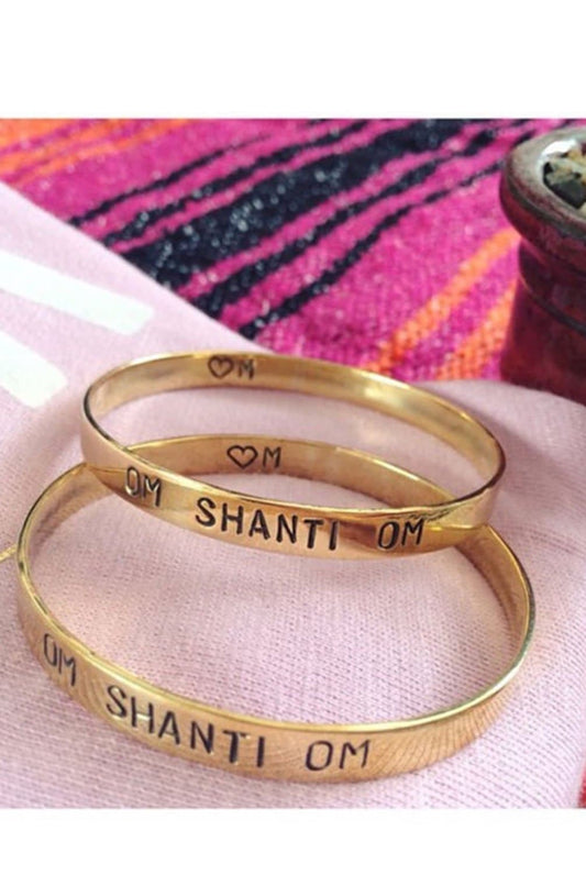 Om Shanti Om Bracelet | Heart Majestic Jewelry | Evolve Fit Wear