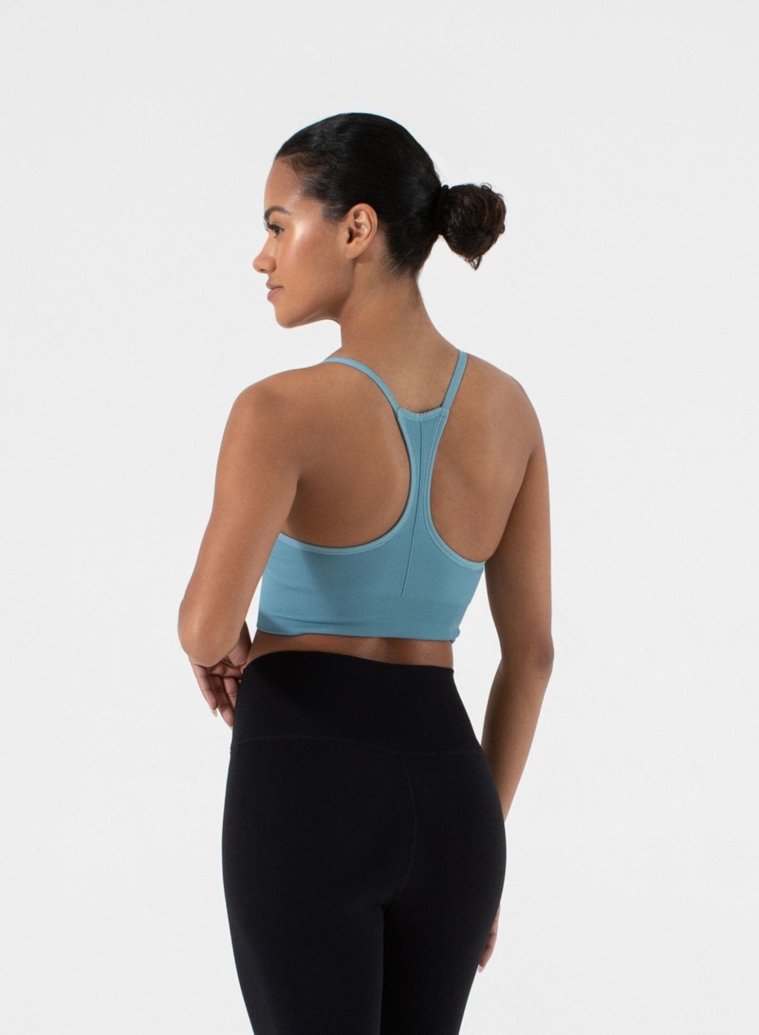 One By One Bra - V - Neck Seamless Sports Bra with Removable Cups | NUX | Evolve Fit Wear