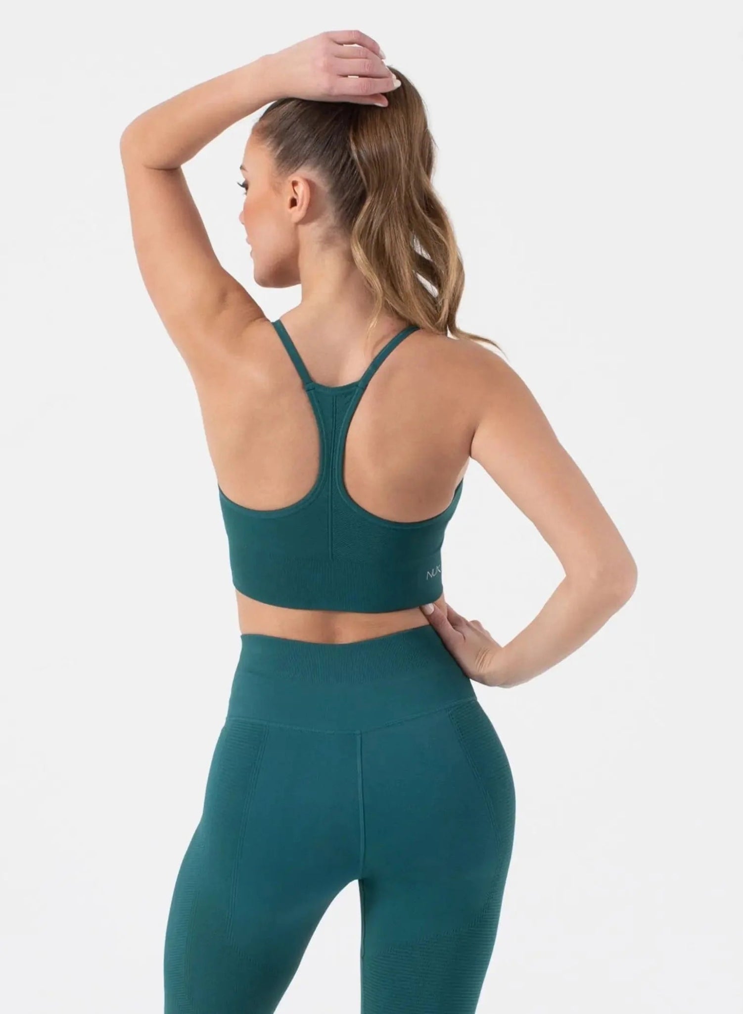 One By One Bra - V - Neck Seamless Sports Bra with Removable Cups | NUX | Evolve Fit Wear