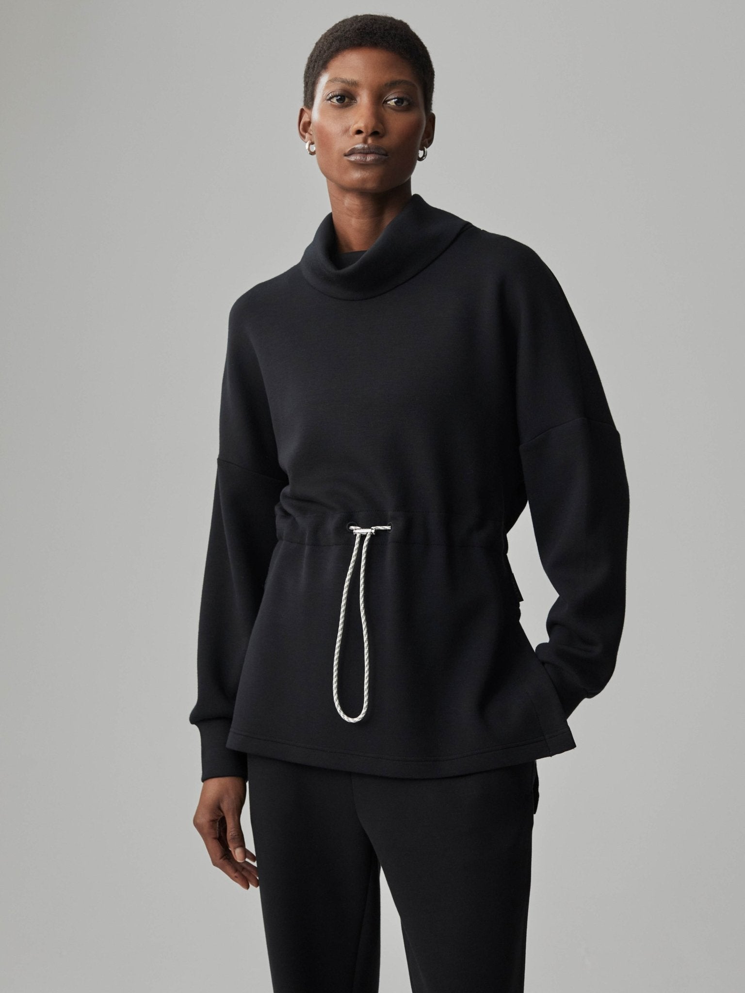 Varley Freya Sweatshirt – Black | Varley | Evolve Fit Wear