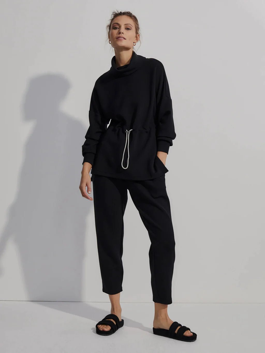 Varley Freya Sweatshirt – Black | Varley | Evolve Fit Wear